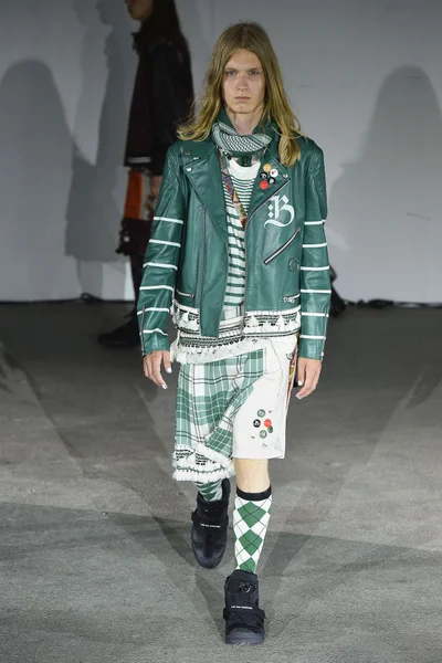 Look 14
